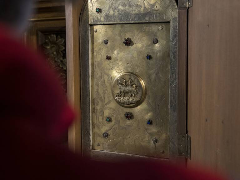 Objet religieux doré