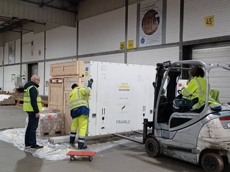 Au Cargocenter, chargement du Picasso