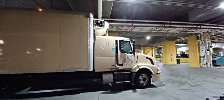 Transport de notre tableau de Picasso du Luxembourg jusqu'aux Etats-Unis